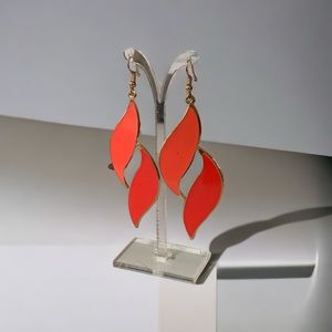 Vintage Long Dangle Pink Orange Painted Enamel Gold Tone Metal Pierced Earrings